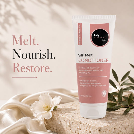 Conditioner for dry frizzy and damaged hair in India with Babassu Oil, Murumuru Butter and Provitamin B5.