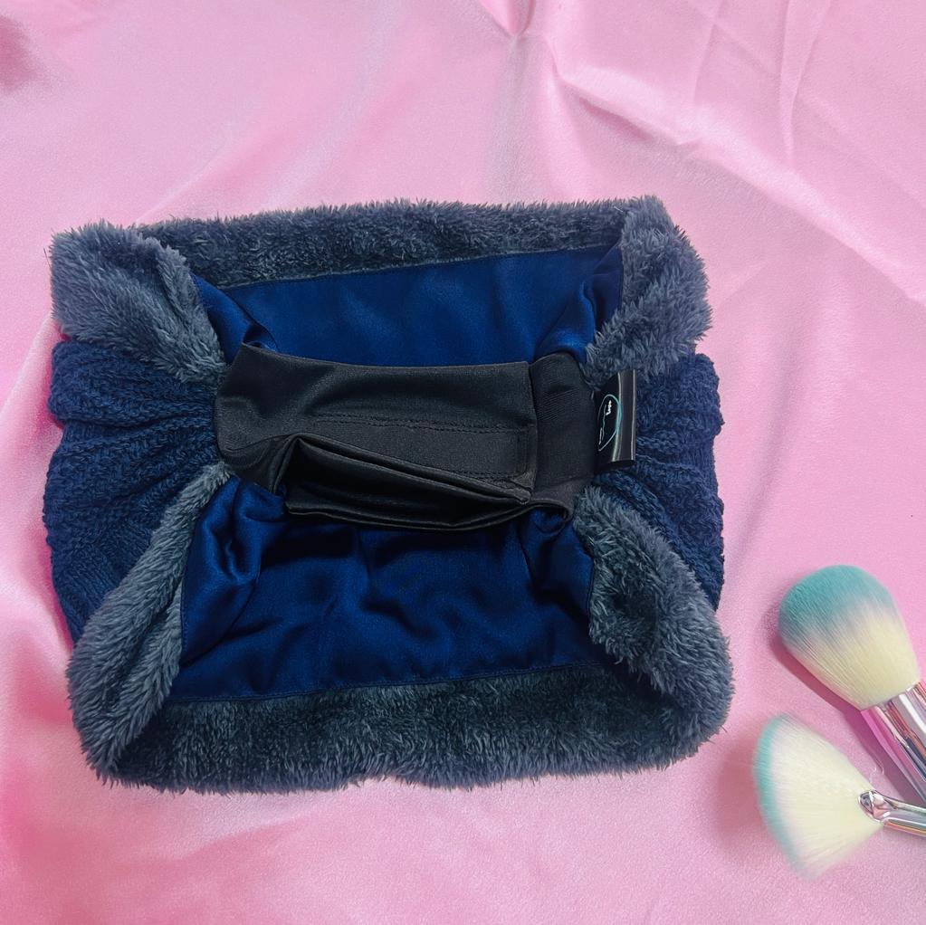 Triple Layered Woolen Pineapple Keeper With Fur and Satin Lining Hair