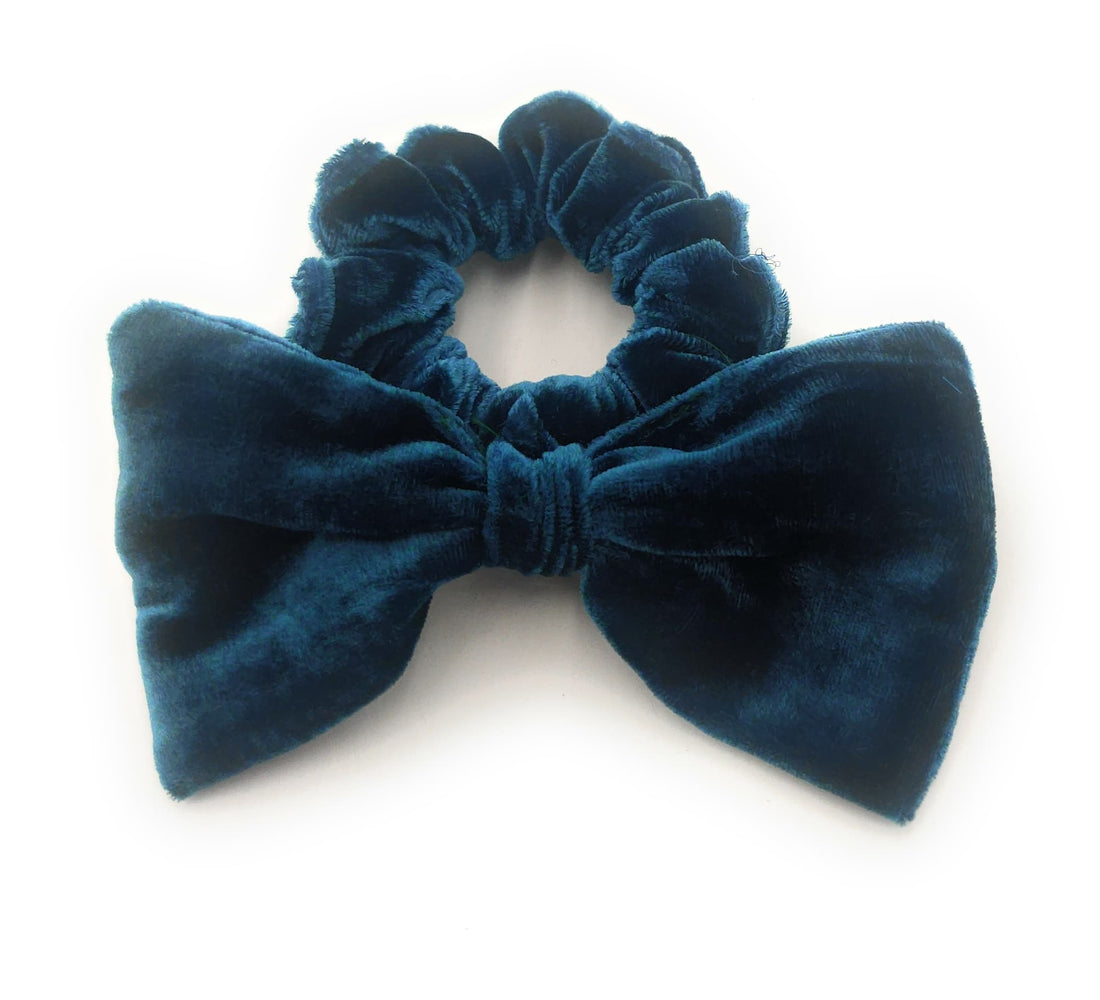 Bow scrunchie