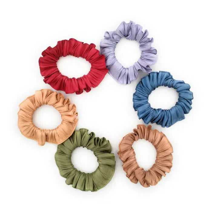 Prevent Your Hair From Tangling By Using Sleek Scrunchies