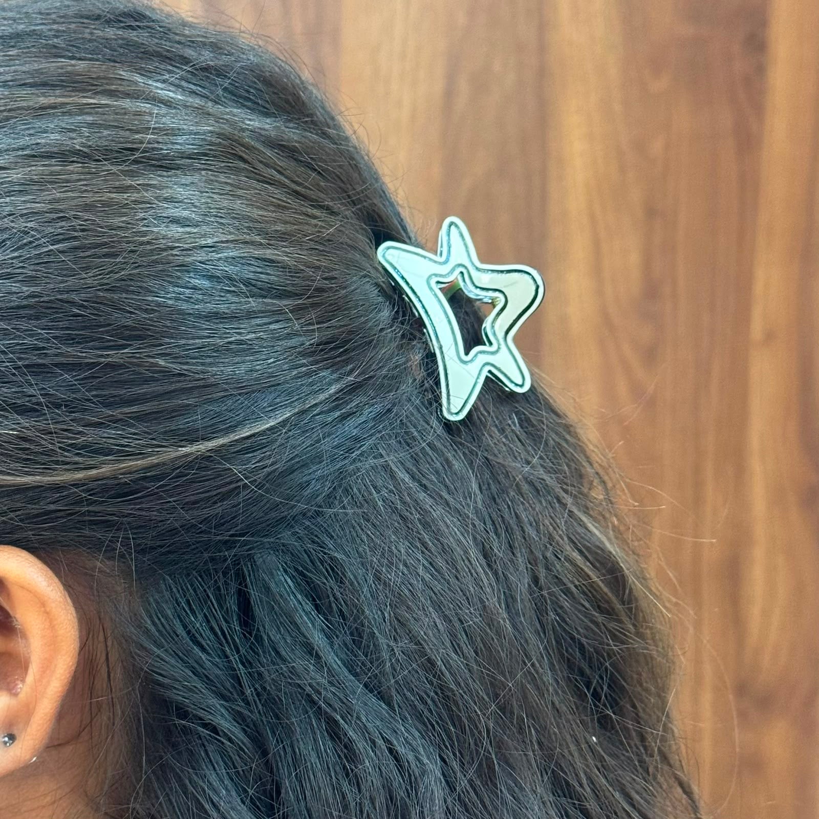 Doodle Glossy Acrylic Star Clip