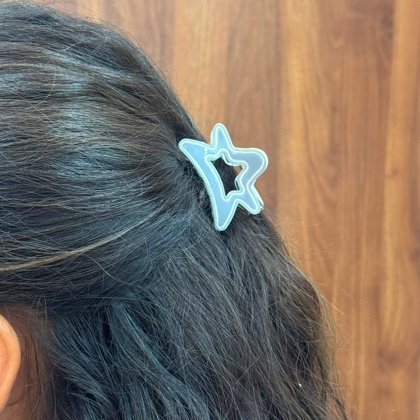 Doodle Glossy Acrylic Star Clip