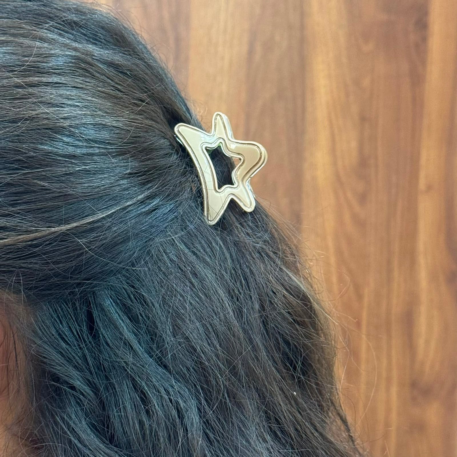 Doodle Glossy Acrylic Star Clip