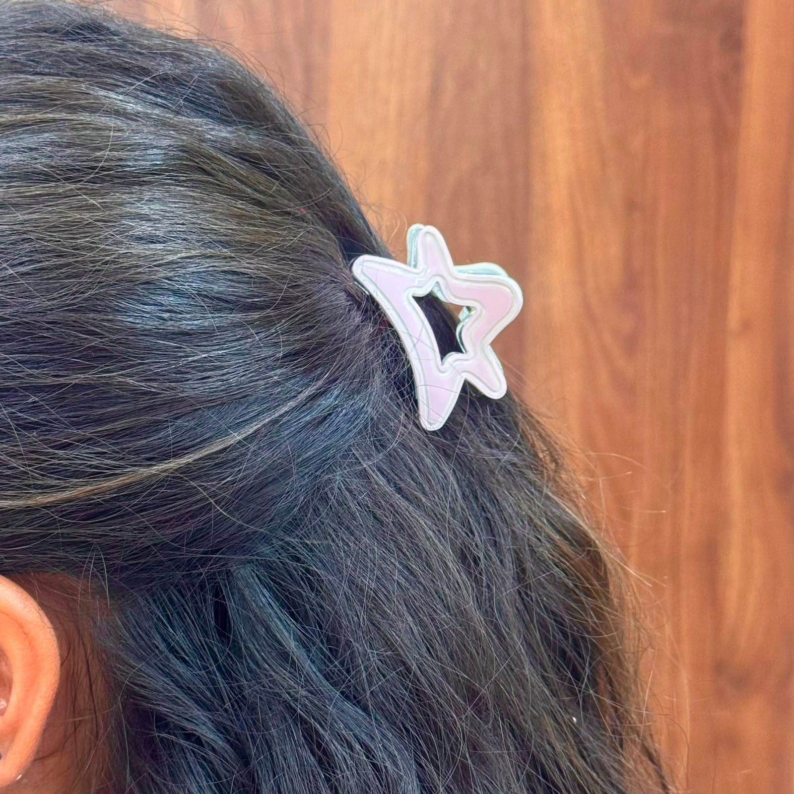 Doodle Glossy Acrylic Star Clip